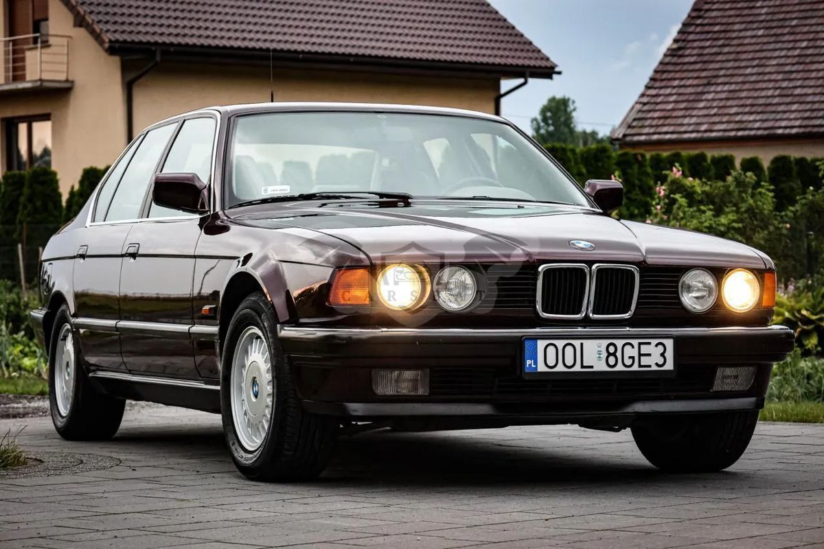 BMW 7 Series E32 1992