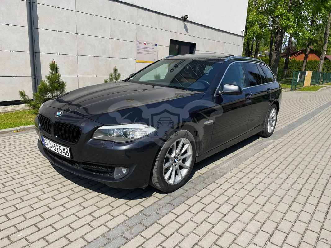 BMW 5 Series F10/F11 520d Touring 2011