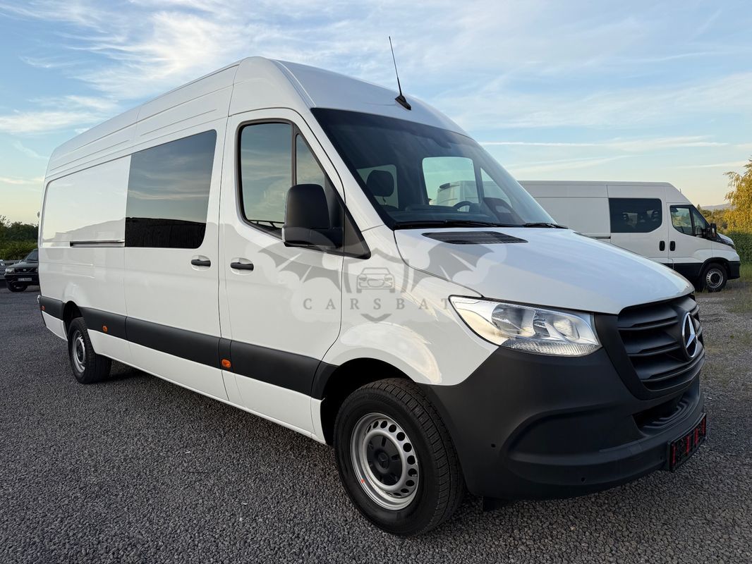 Mercedes-Benz Sprinter 2025