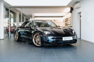 Porsche Taycan Turbo 2020