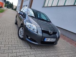 Toyota Auris I 2009