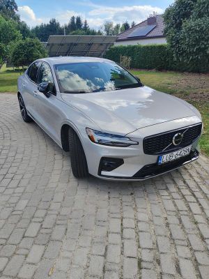 Volvo S60 III B5 B AWD Plus Dark 2023