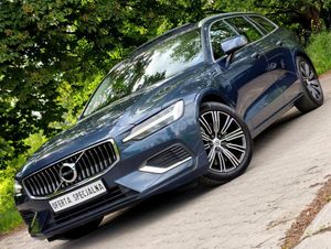 Volvo V60 II T8 AWD Twin Engine Geartronic Inscription 2020