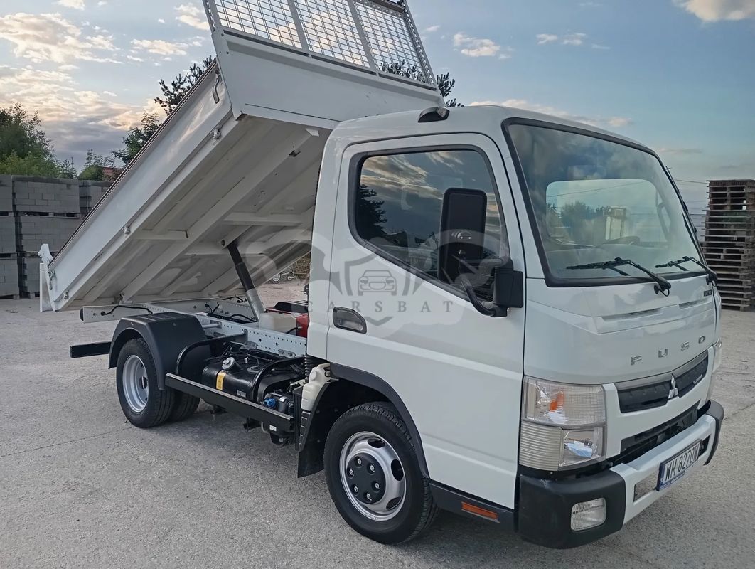 Mitsubishi Fuso Canter 2021