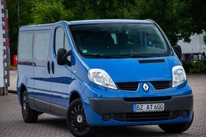 Renault Trafic II 2.0 dCi 115 FAP Grand Passenger Black Edition 2009