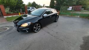 Volvo V40 II D2 R-Design 2013