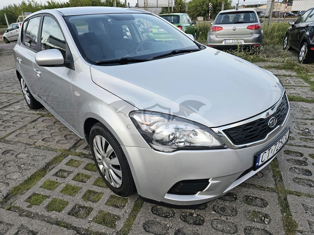 Kia Ceed I 2011
