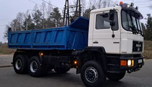 Man  27-402. 6x6 1995