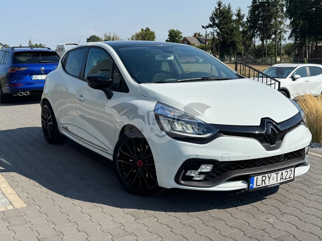 Renault Clio IV TCe 220 EDC R.S Trophy 2017
