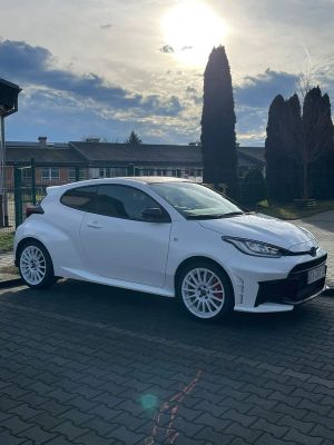Toyota Yaris 2024