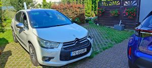Citroën DS4 e-HDi 110 EGS6 SoChic 2011