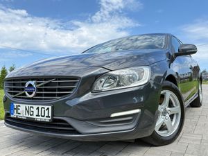 Volvo V60 I D2 Momentum 2015