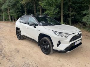 Toyota Rav4 V 2.5 Hybrid Black Edition by JBL 4x4 2020