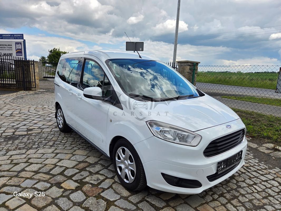 Ford Transit Courier 2015