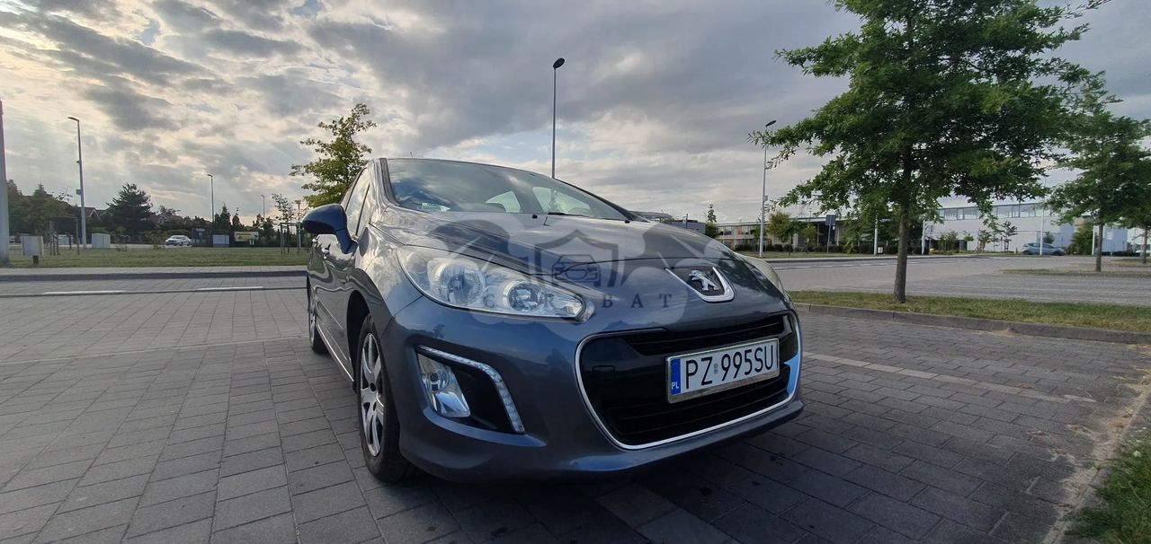 Peugeot 308 T7 1.6 Premium Plus 2011
