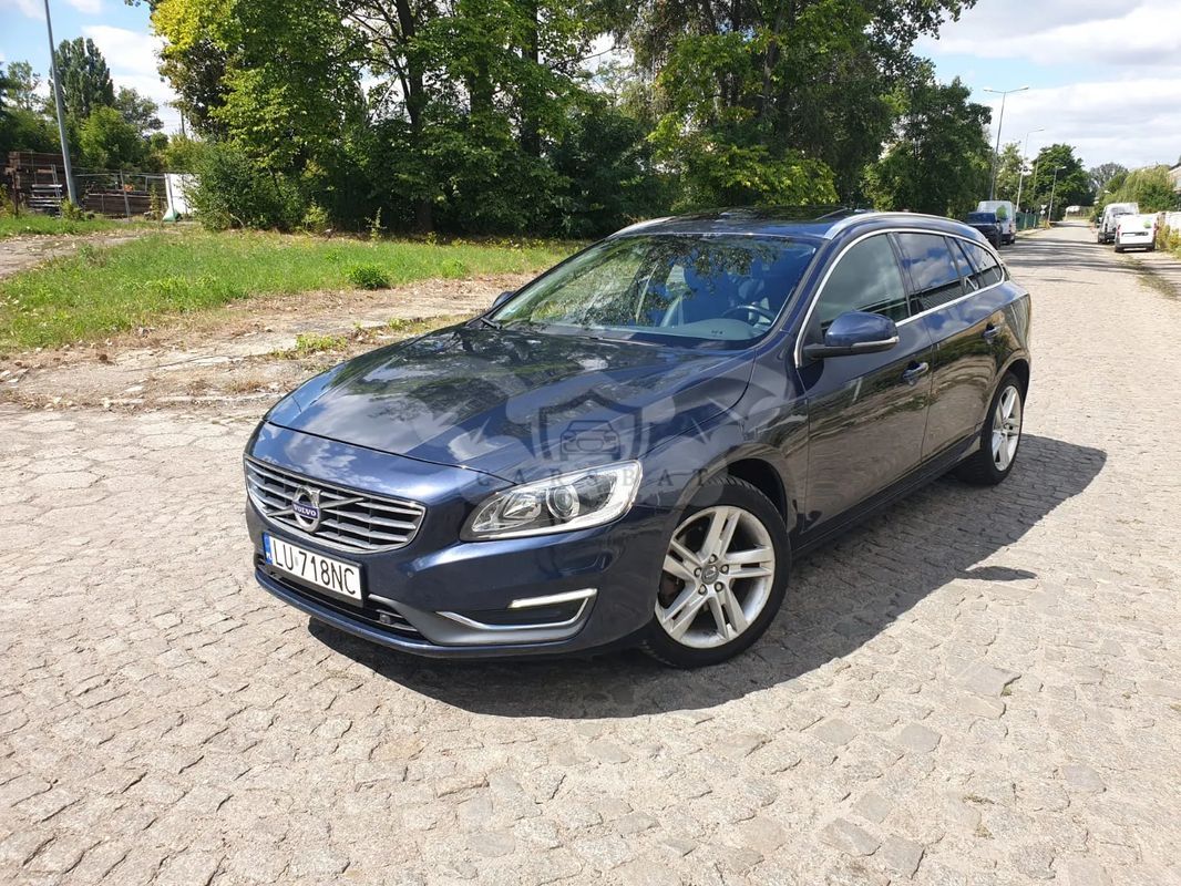 Volvo V60 I 2014