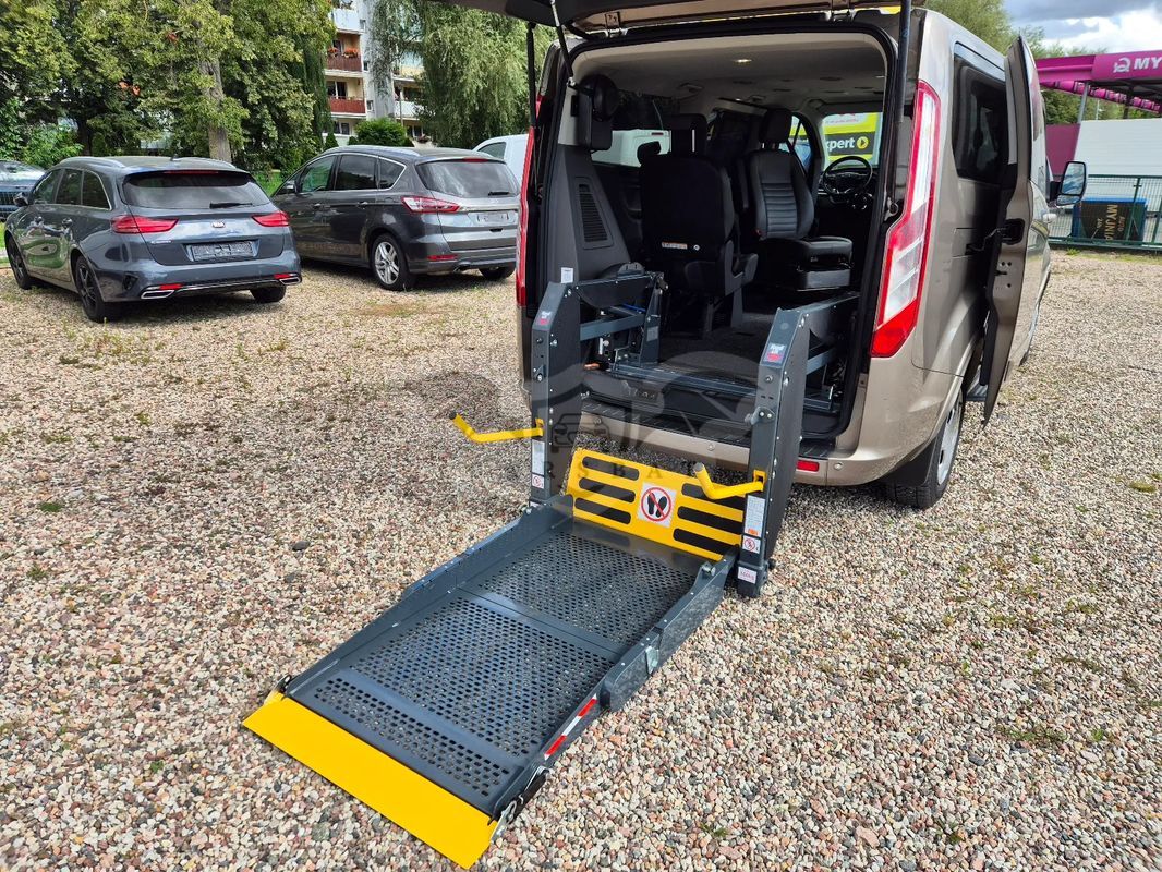 Ford Tourneo Custom 2020