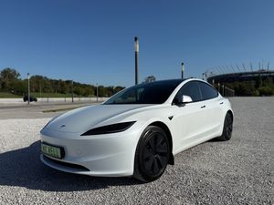 Tesla Model 3 Long Range RWD 2023