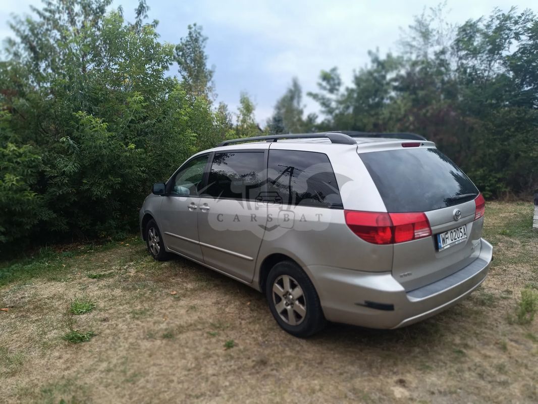 Toyota Sienna 2003