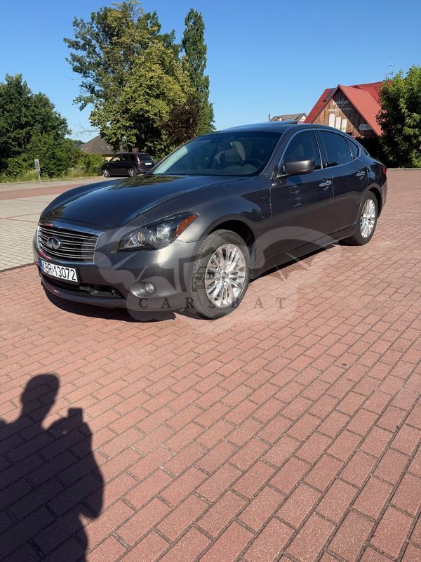 Infiniti M37 2012