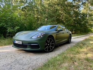 Porsche Panamera Standard 2017
