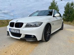 BMW 3 Series E90/E91/E92/E93 330d 2011
