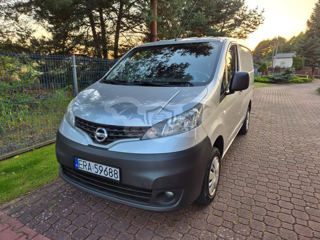 Nissan NV200 2016