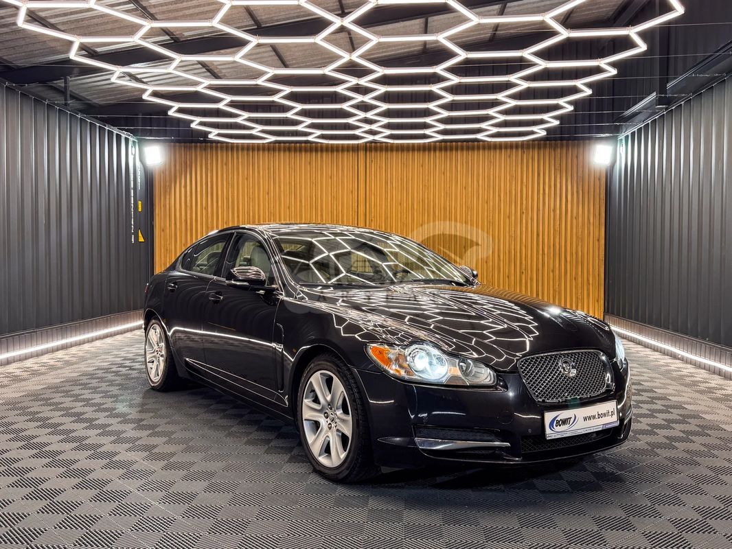 Jaguar XF X250 5.0 V8 Premium Luxury 2011