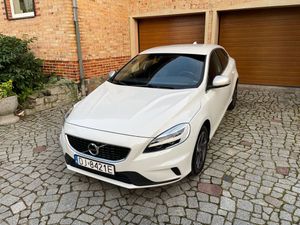 Volvo V40 II D3 RDesign 2018