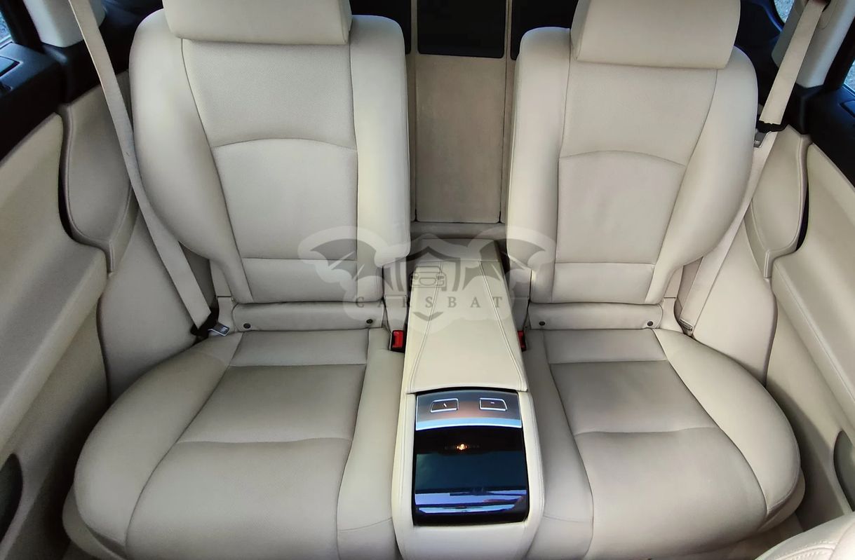 BMW 5 Series 2011