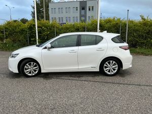 Lexus CT 200h Comfort 2017