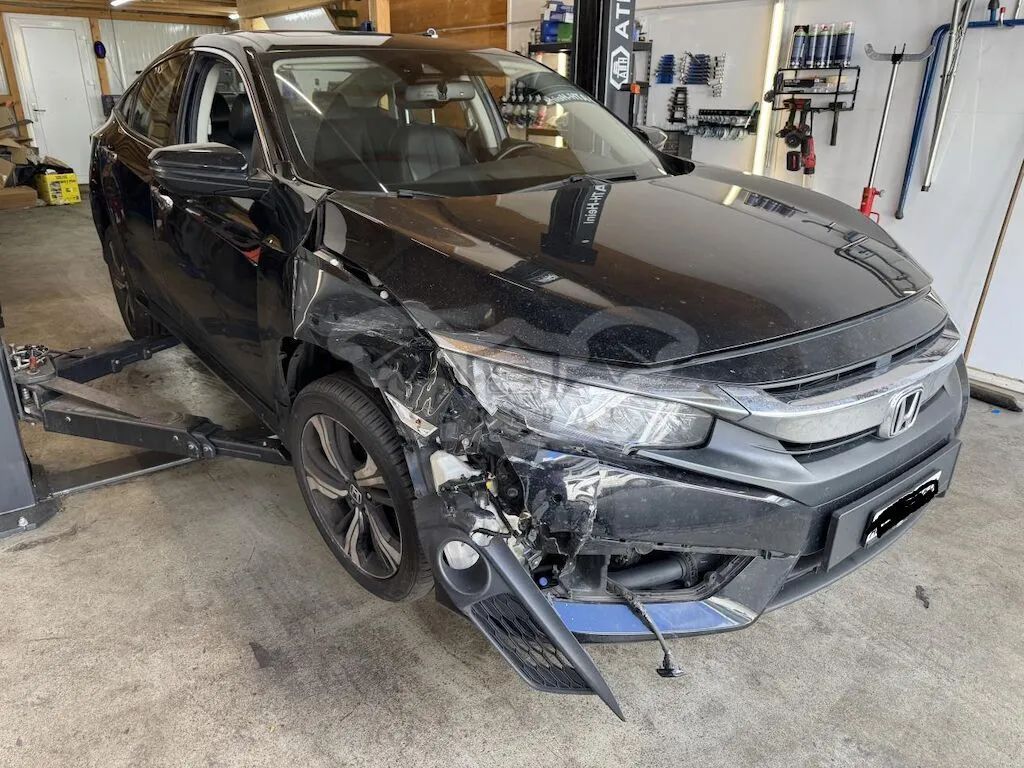 Honda Civic X 1.5 i-VTEC Turbo CVT Prestige 2018