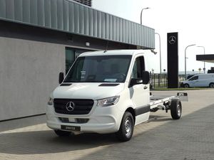 Mercedes-Benz Sprinter 2025