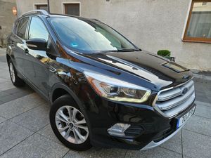 Ford Kuga II 1.5 EcoBoost 2x4 Black & Silver 2018