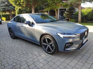 Volvo S60 III B5 B AWD Plus Dark 2024