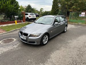 BMW 3 Series E90/E91/E92/E93 318i Touring Edition Sport 2010
