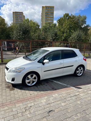 Toyota Auris I 1.8 HSD Luna 2011