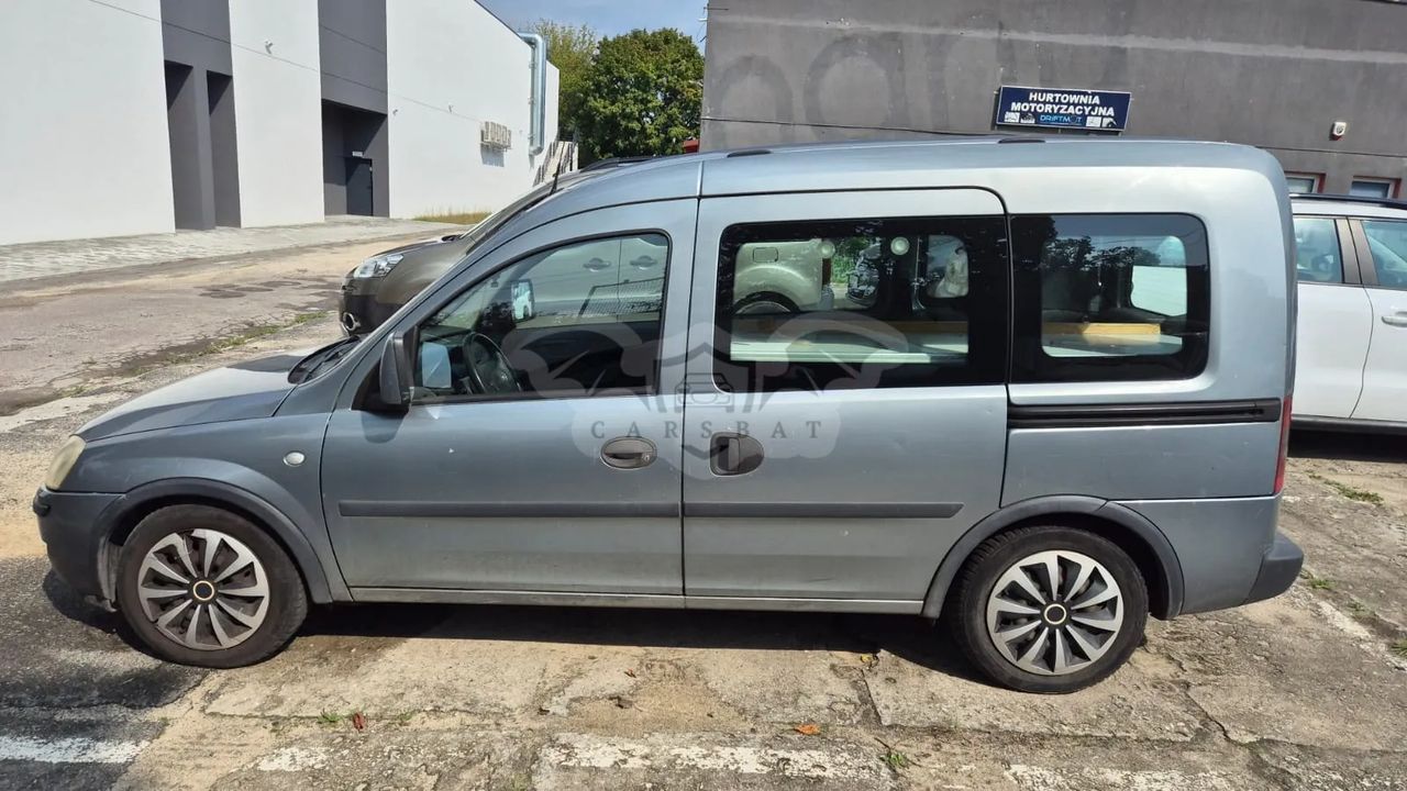 Opel Combo C 2010