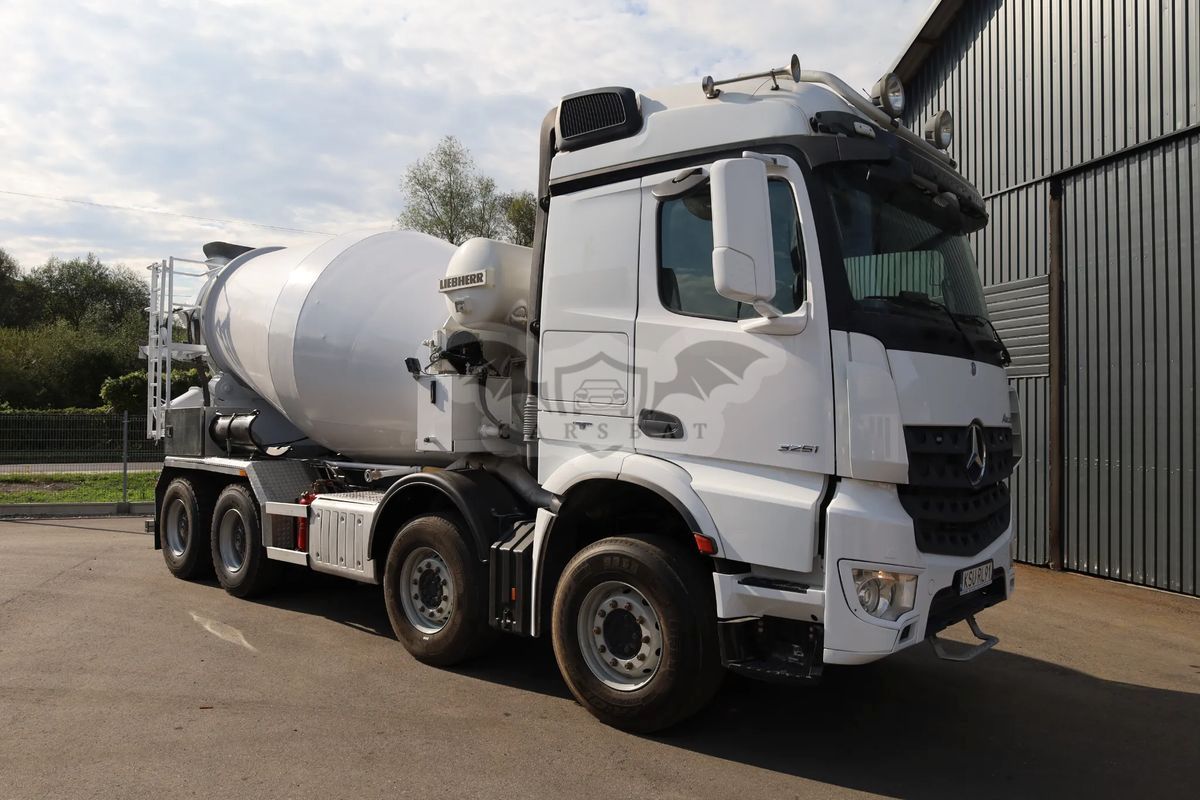 Mercedes-Benz Arocs 2017