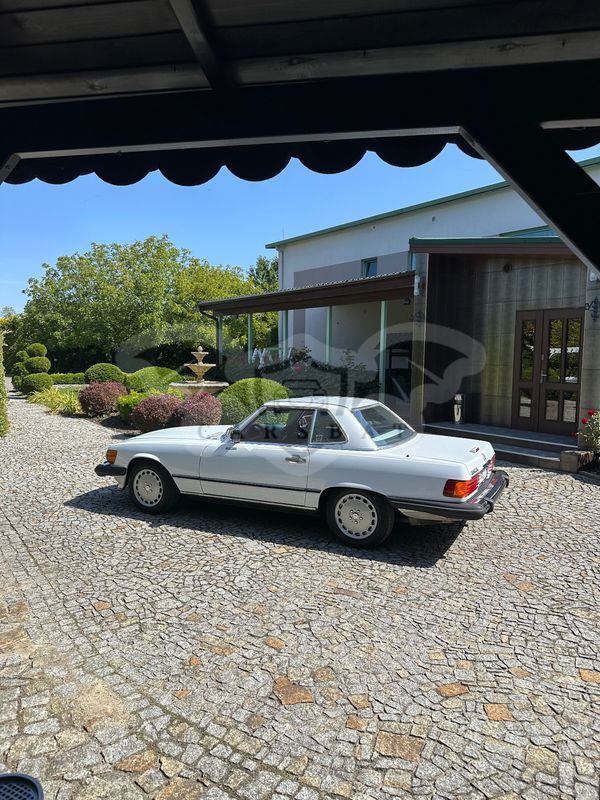 Mercedes-Benz SL R107 500 1988