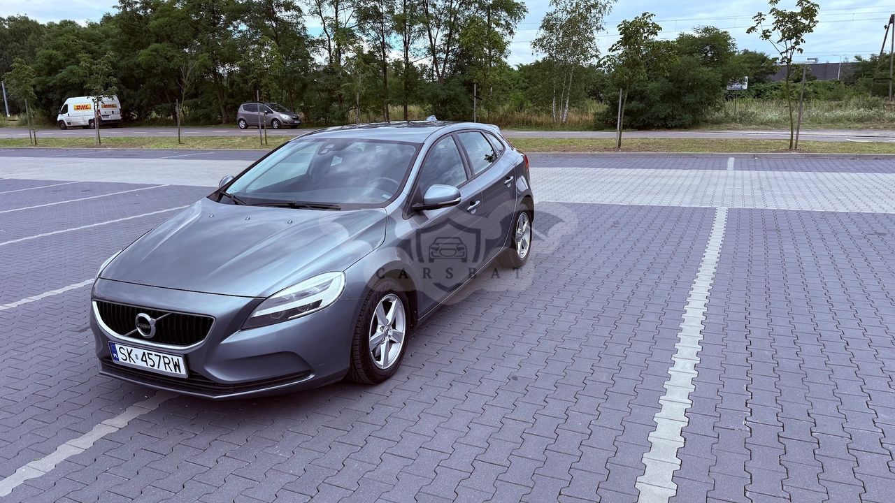 Volvo V40 II 2016