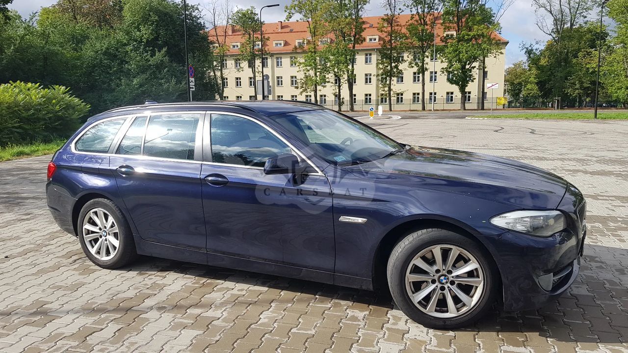 BMW 5 Series F10/F11 520d Touring 2011