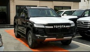 Toyota Land Cruiser VII 2026