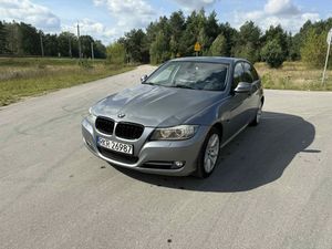 BMW 3 Series E90/E91/E92/E93 335i xDrive 2010
