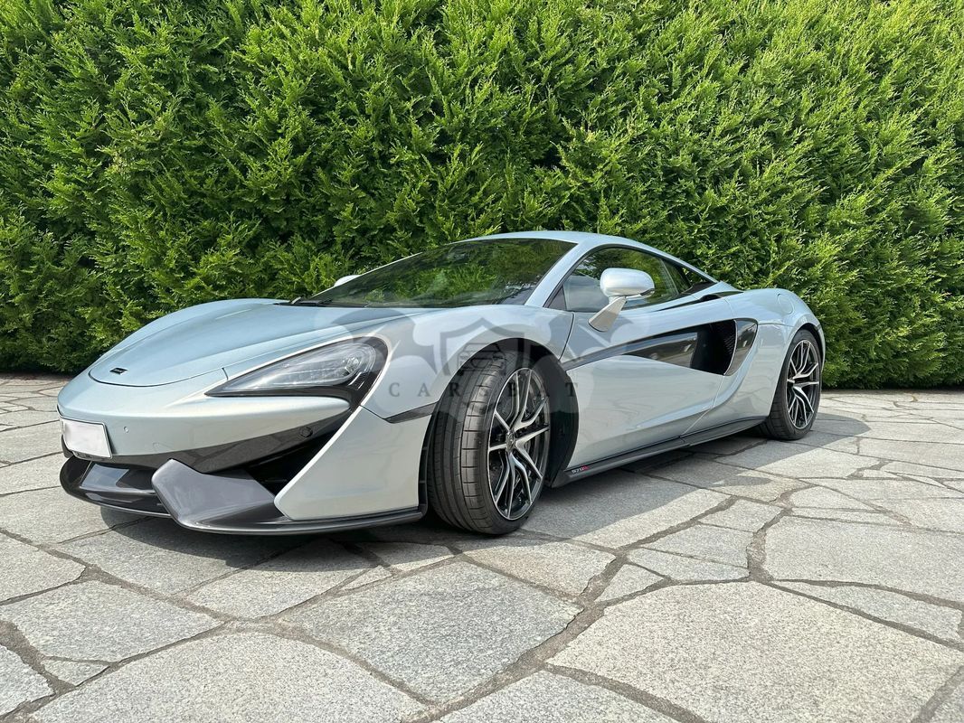 McLaren 570S ver-standard 2020