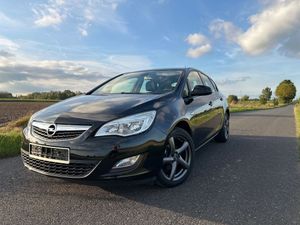 Opel Astra J 1.6 2010