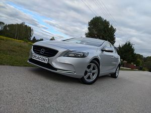 Volvo V40 II D2 Momentum 2013
