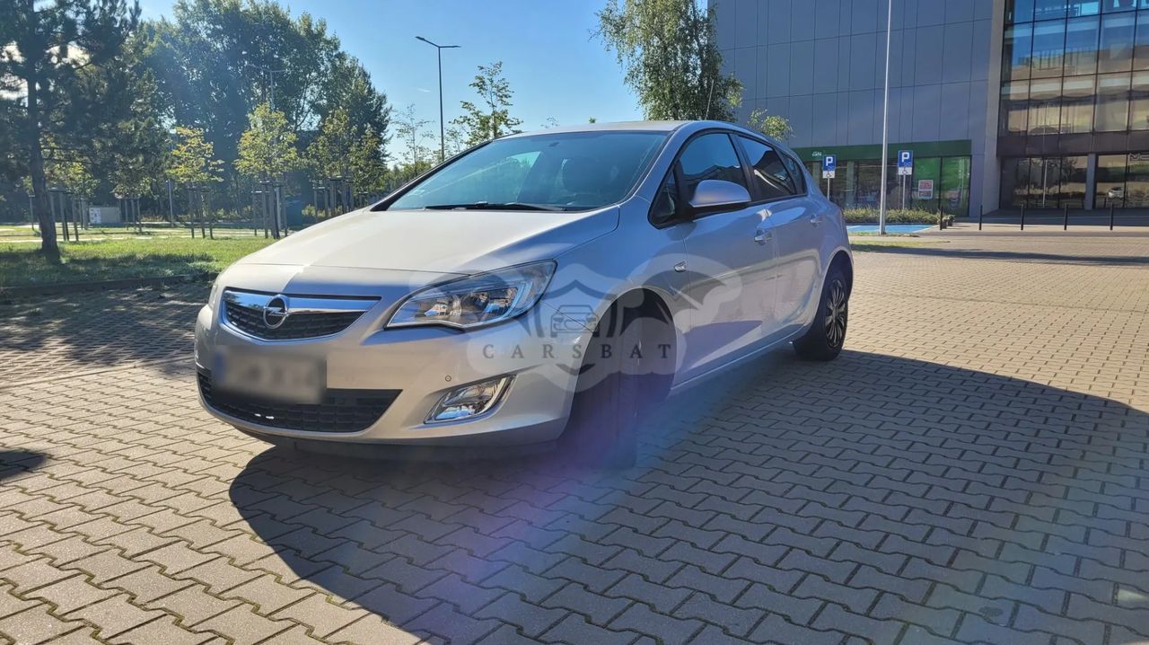 Opel Astra J IV 1.7 CDTI Cosmo 2011