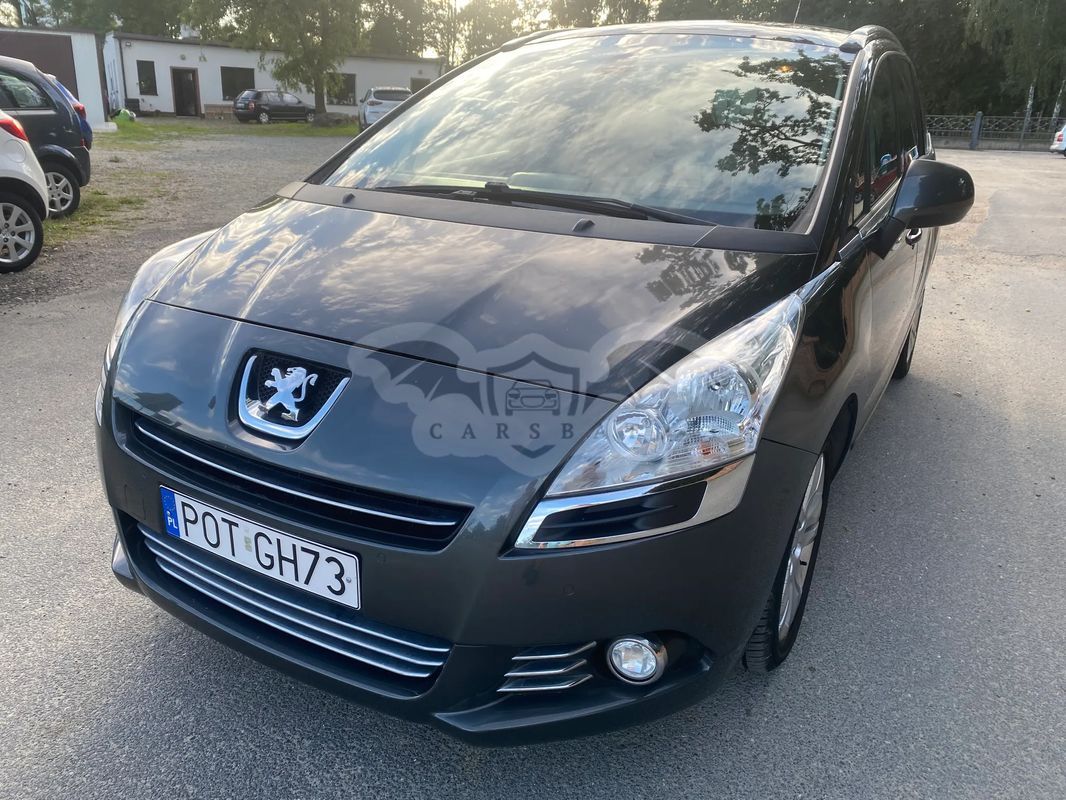 Peugeot 5008 I e-HDI FAP 115 EGS6 Stop&Start Allure 2013