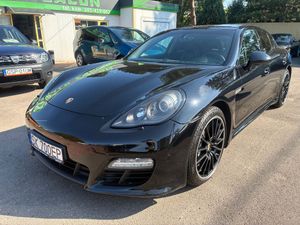 Porsche Panamera Diesel 2012